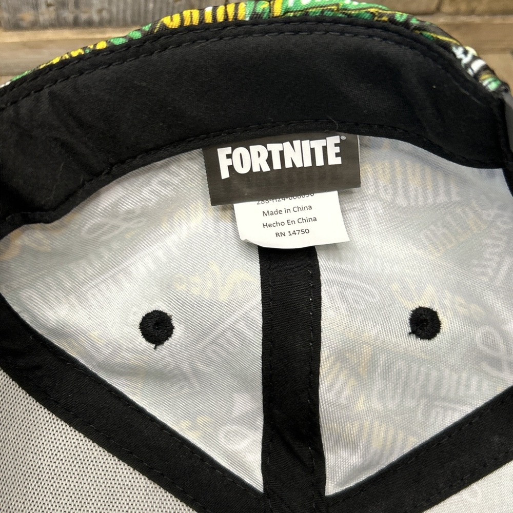 Fortnite SnapBack Adjustable Cap - Picture 7 of 7
